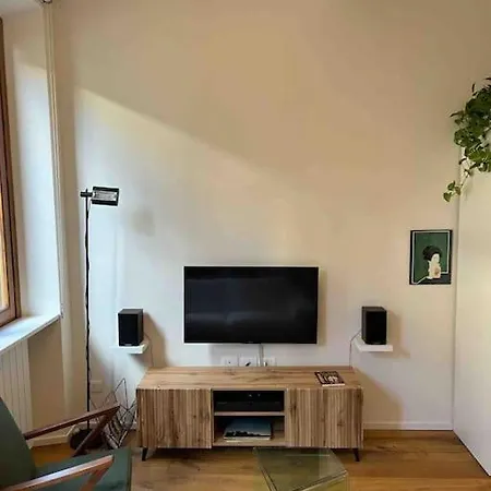 Domus Lucrezia Apartment Florence